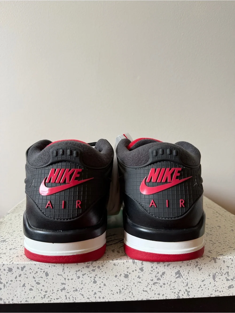 Air Jordan 4 RM Black Varsity Red FQ7939-061 Men’s Size 12
